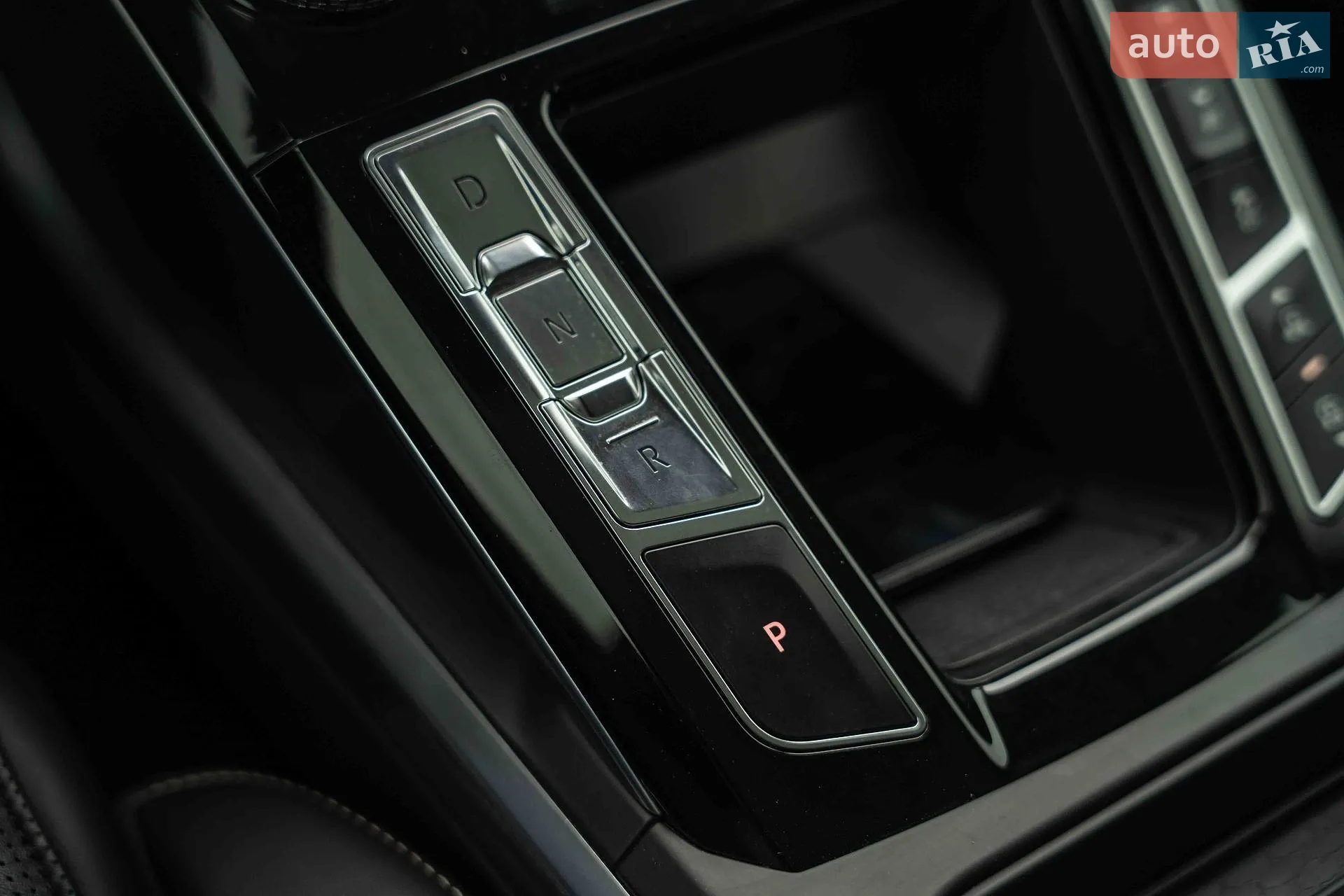 2019 Jaguar I-Pace - мініатюра 34