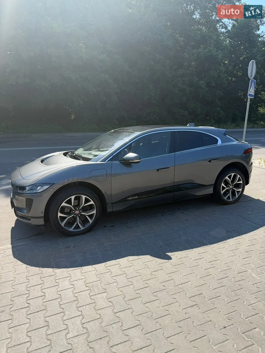 Jaguar I-Pace 2018 VIN SADHA2B16K1F63947 фото оголошення 3 з 7