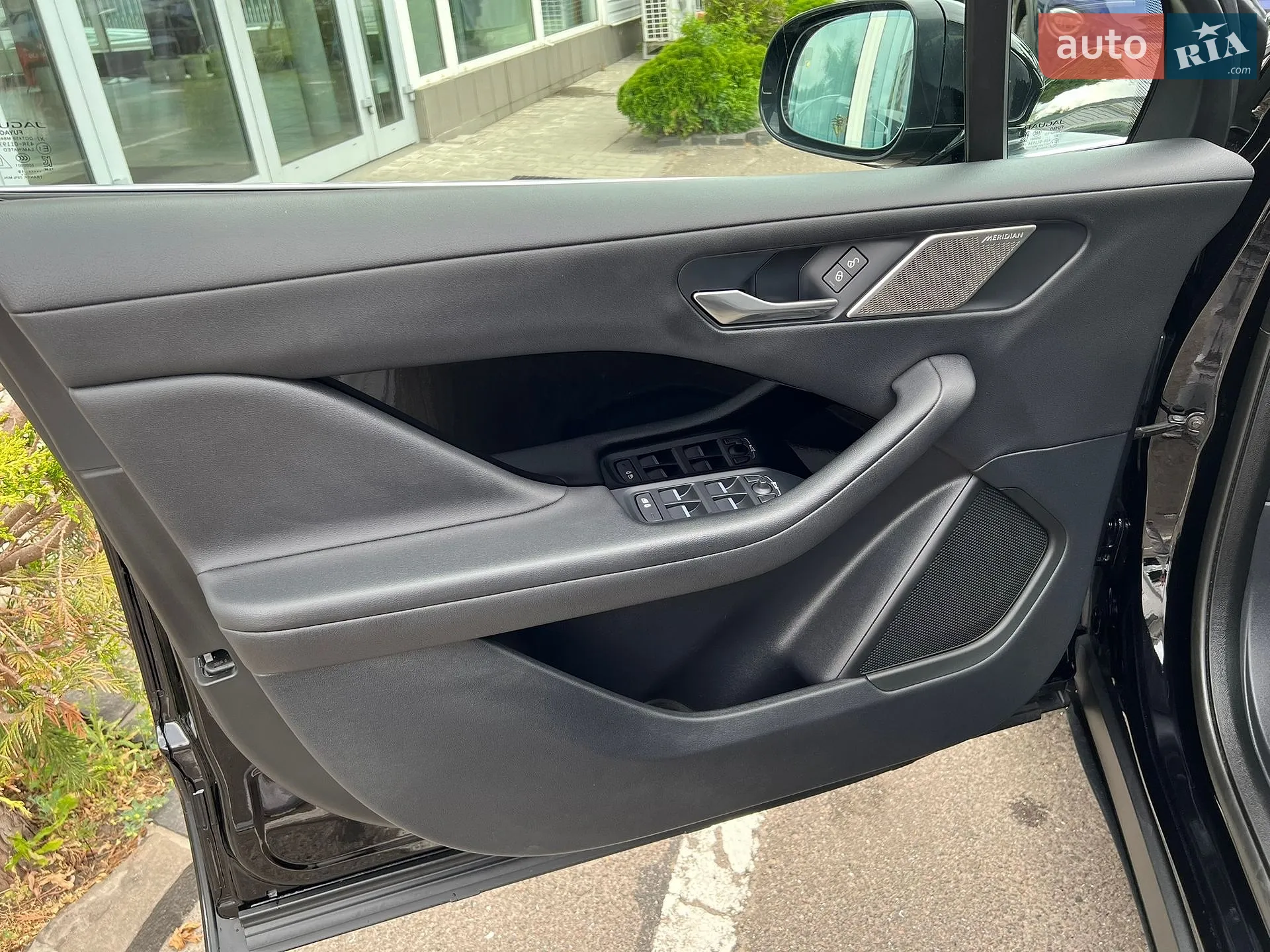 2019 Jaguar I-Pace - мініатюра 44
