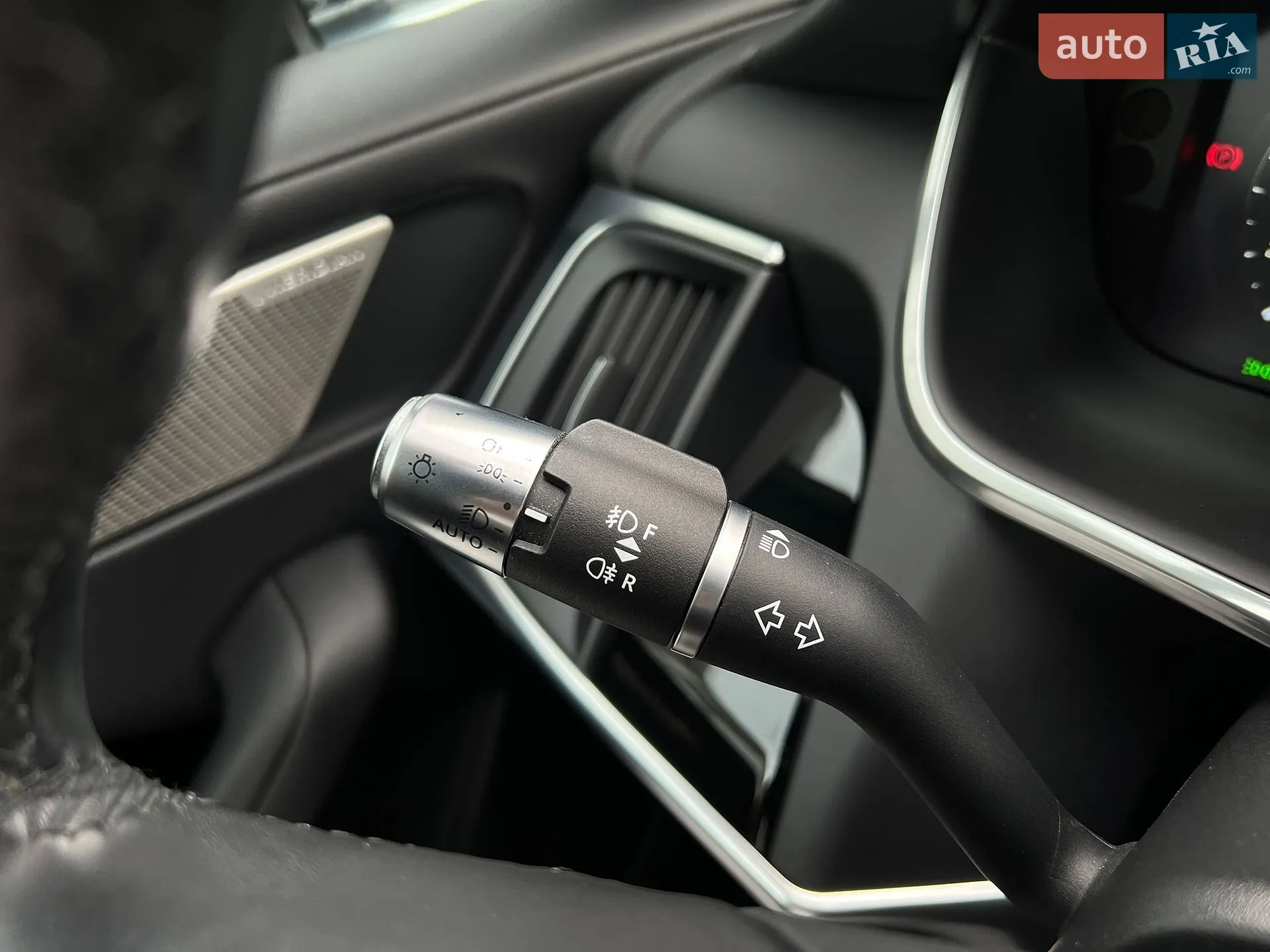 2019 Jaguar I-Pace - мініатюра 52