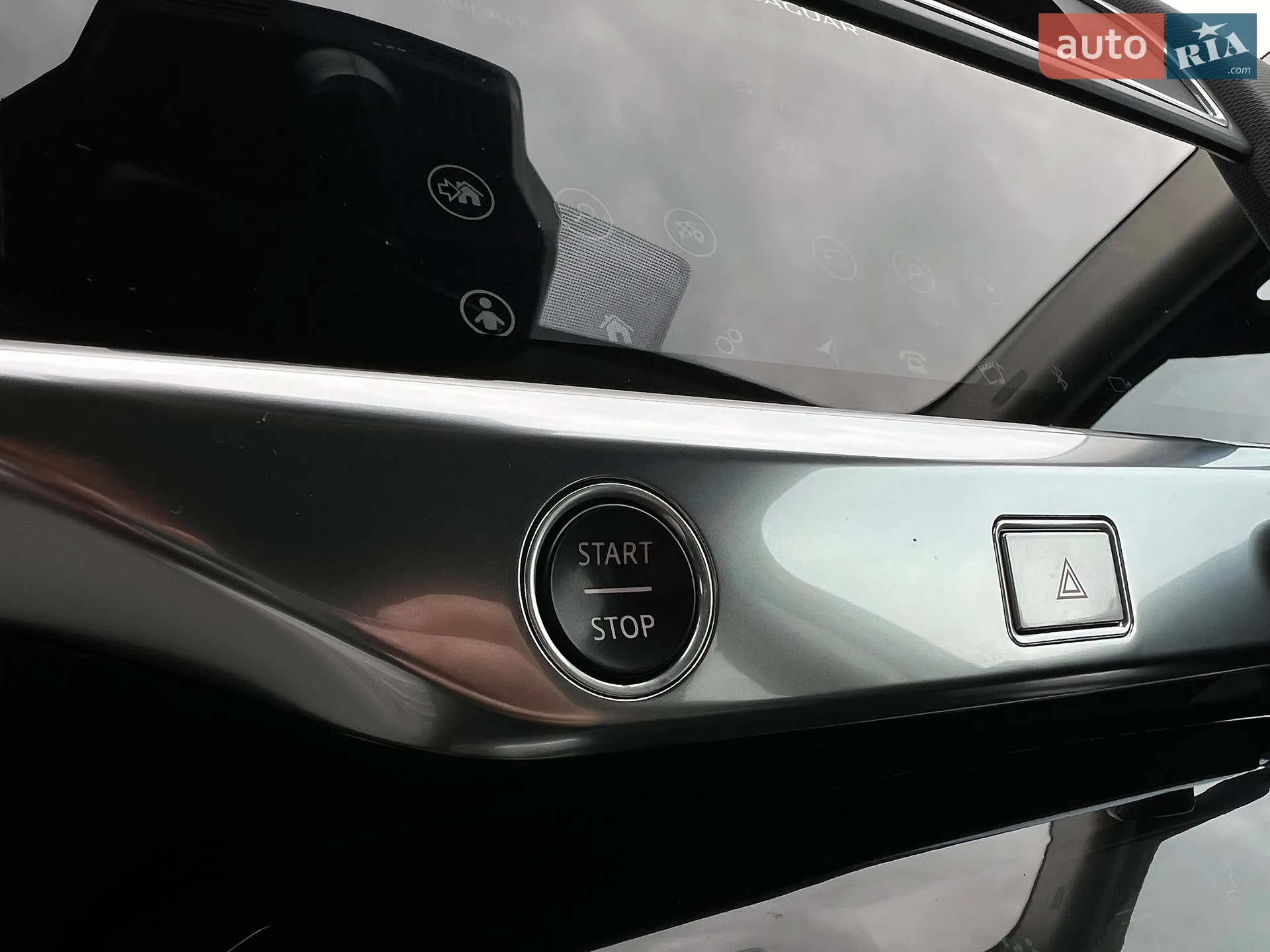 2019 Jaguar I-Pace - мініатюра 59