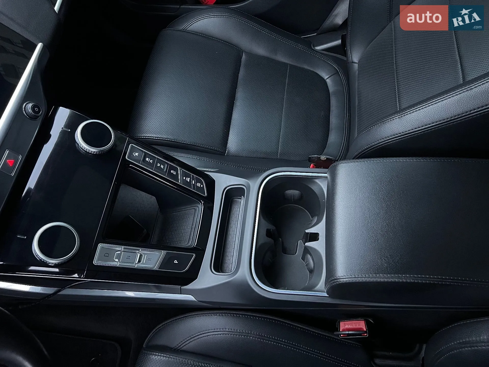 2019 Jaguar I-Pace - мініатюра 29