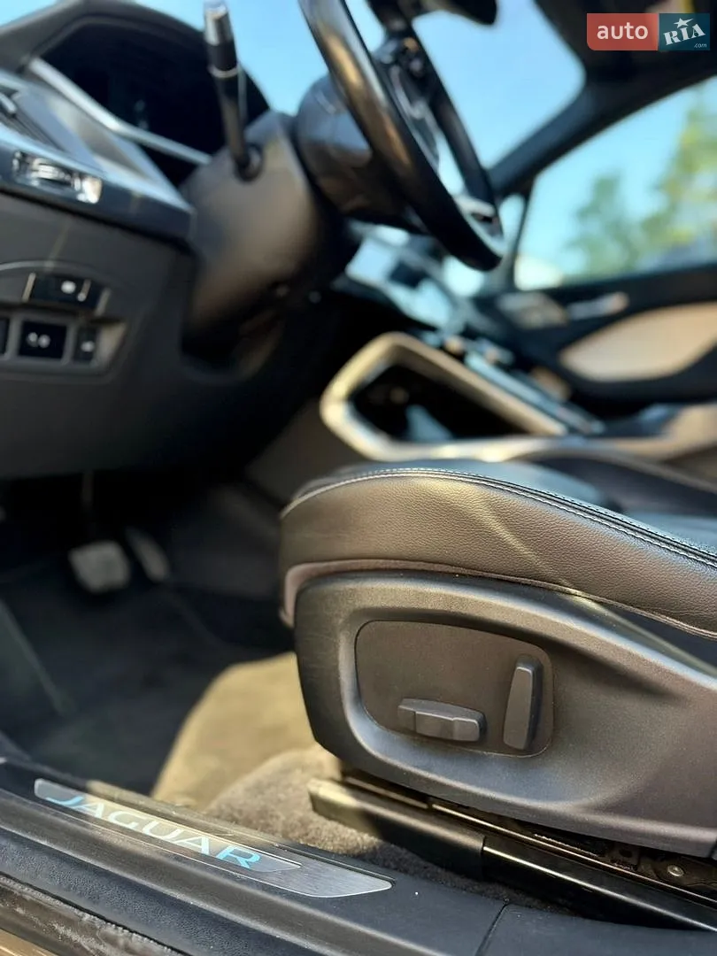 2019 Jaguar I-Pace - мініатюра 14