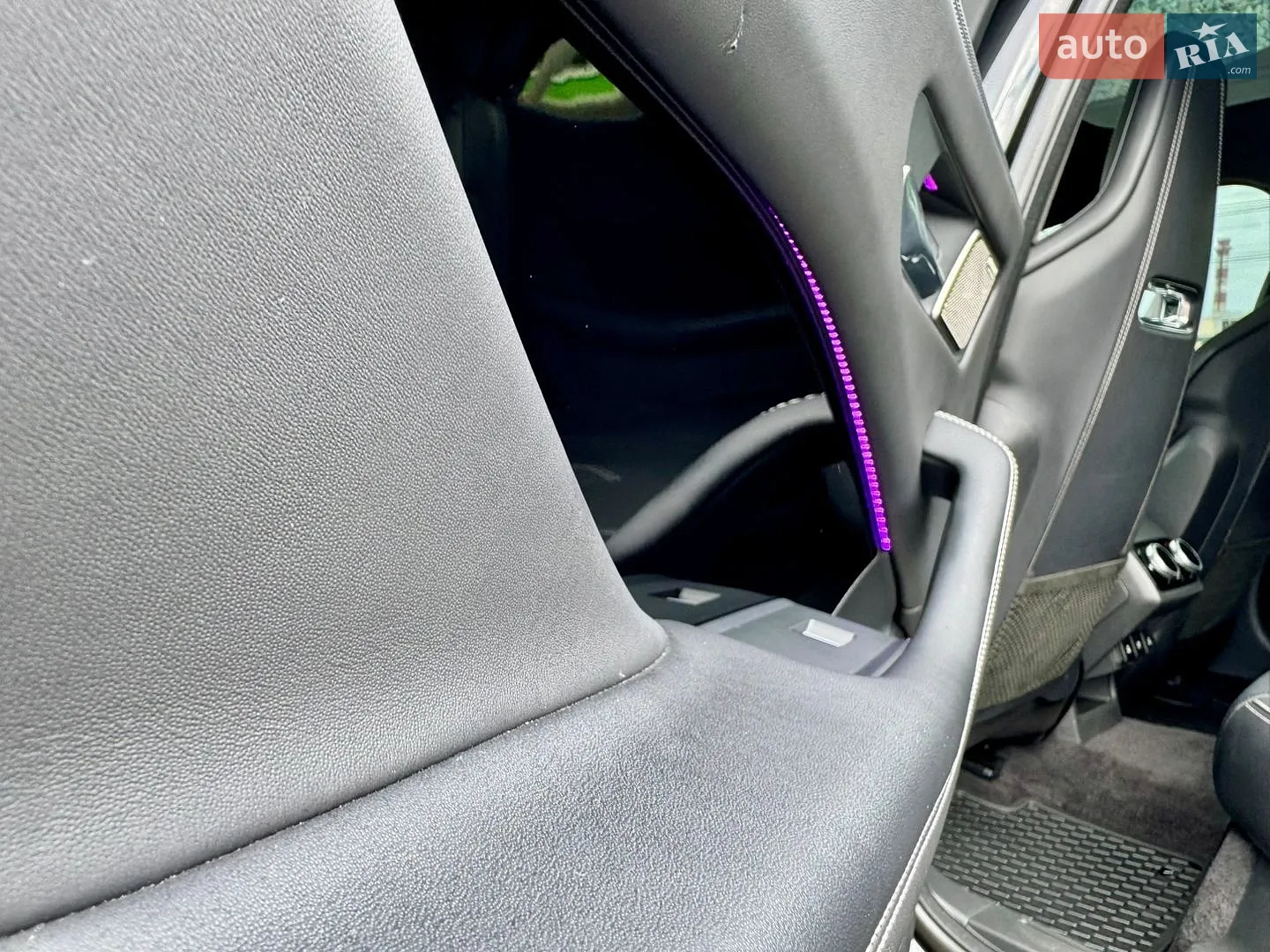 2019 Jaguar I-Pace - мініатюра 31