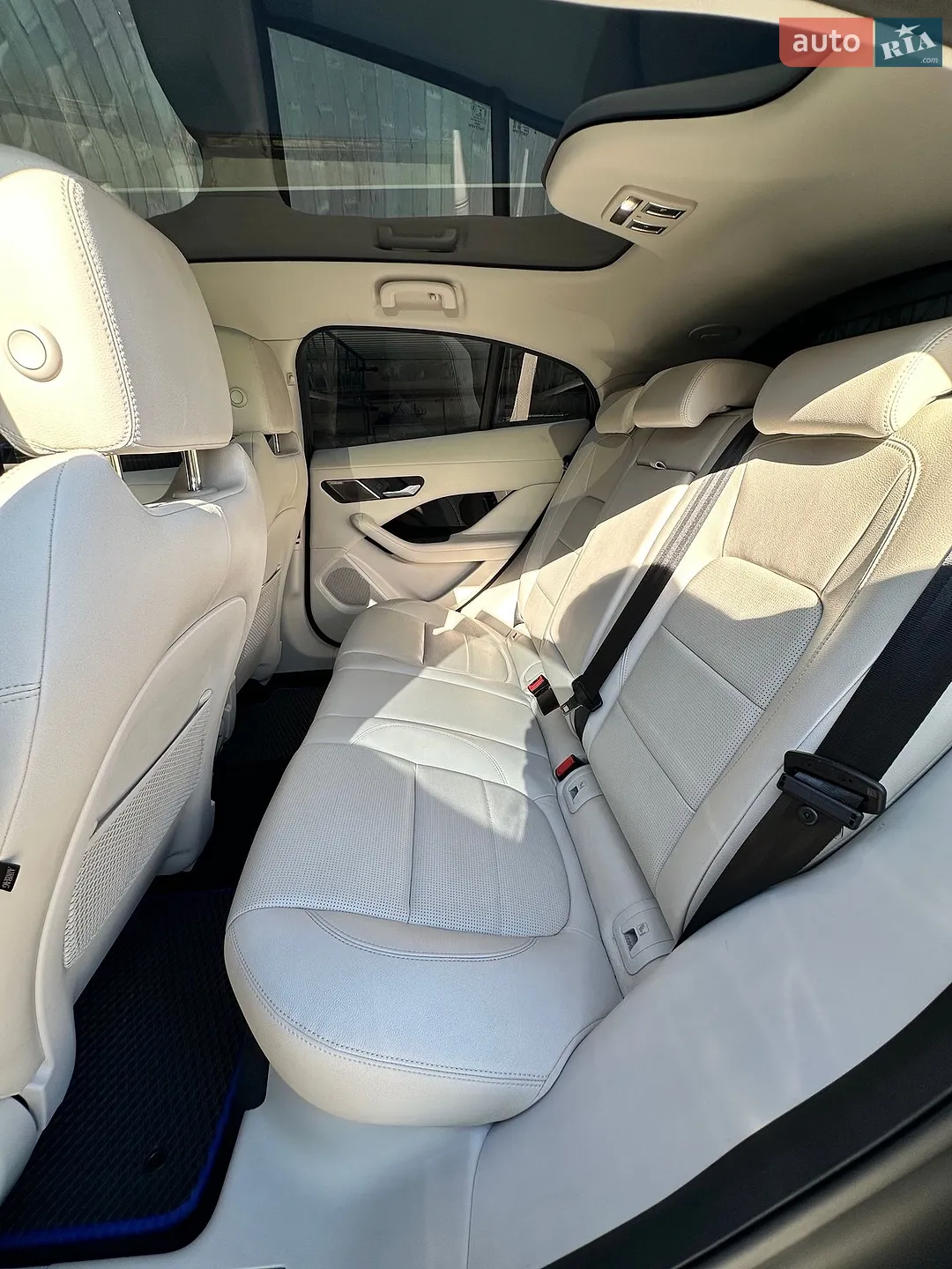 2021 Jaguar I-Pace - мініатюра 15