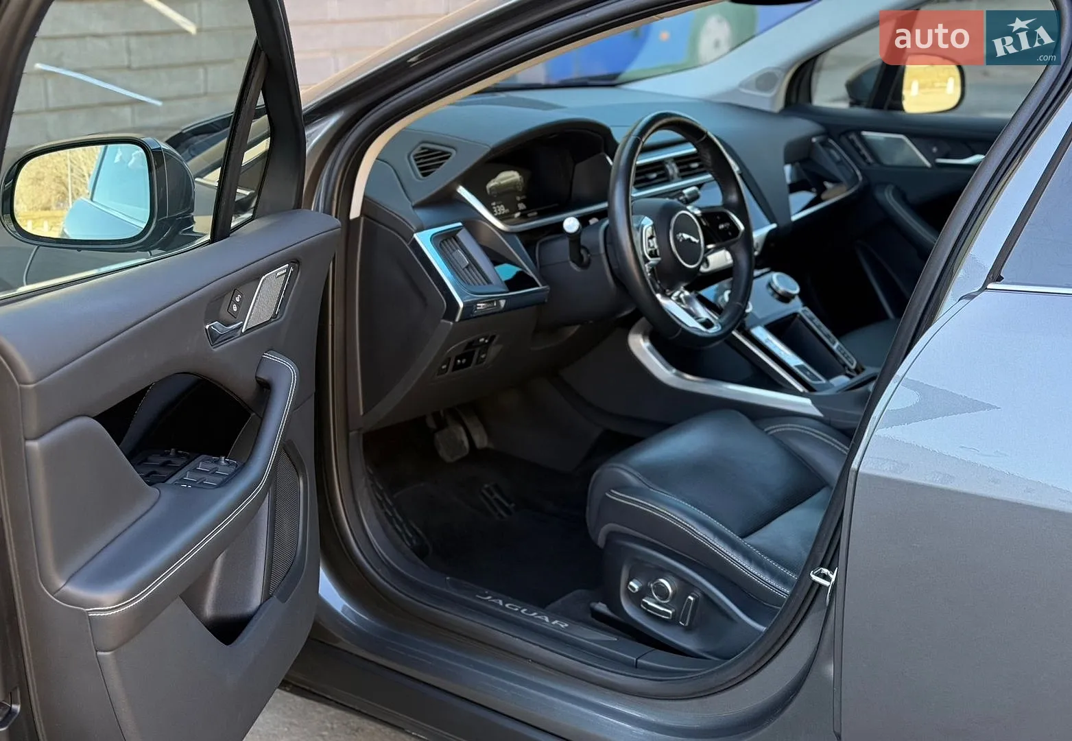 2019 Jaguar I-Pace - мініатюра 14