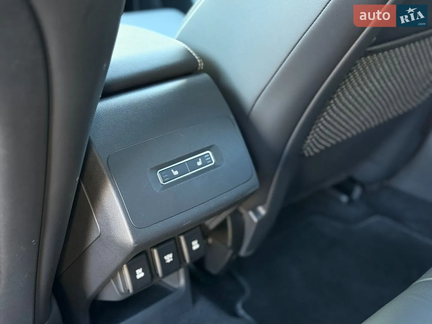 2019 Jaguar I-Pace - мініатюра 23