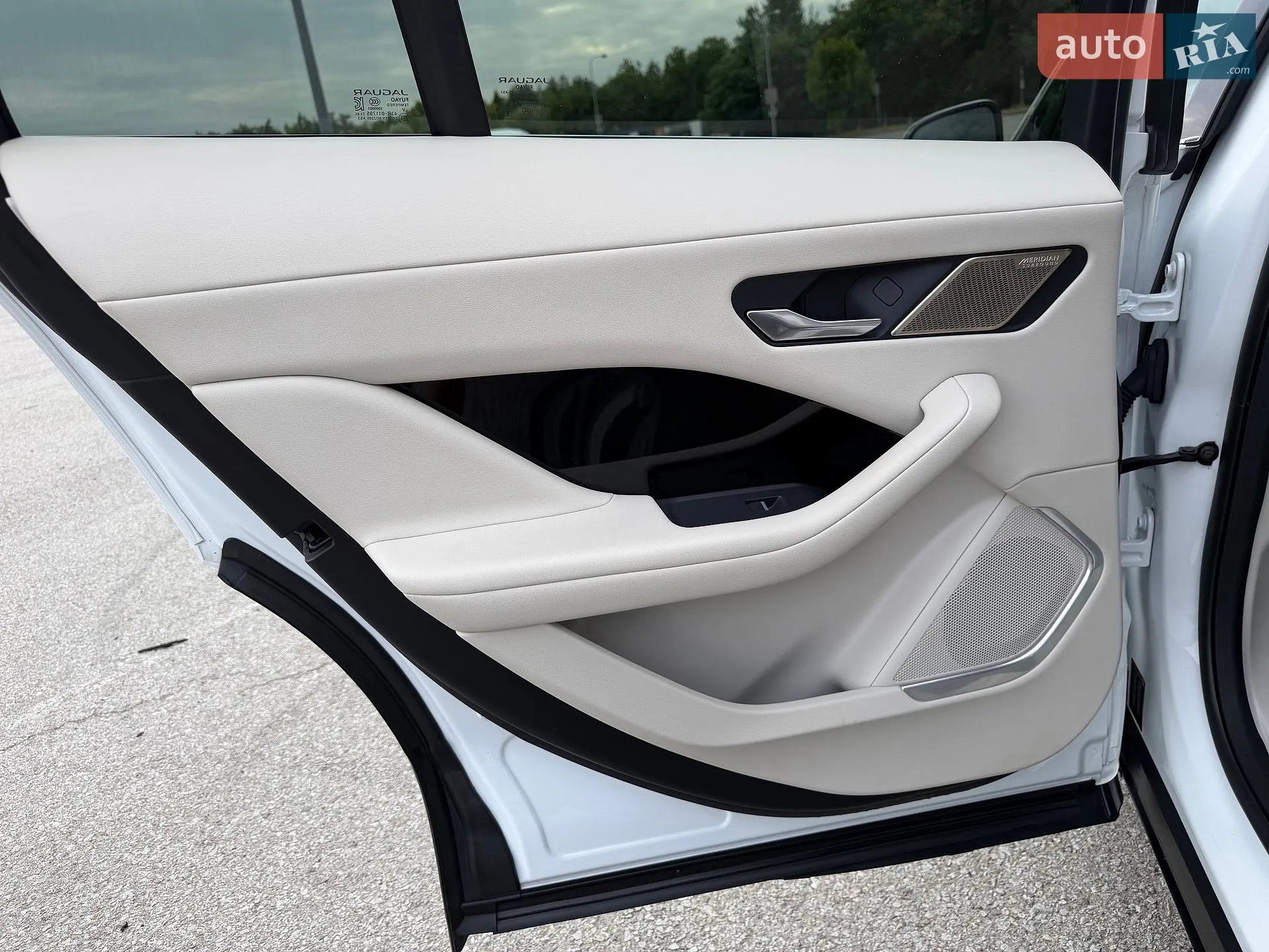 2020 Jaguar I-Pace - мініатюра 23