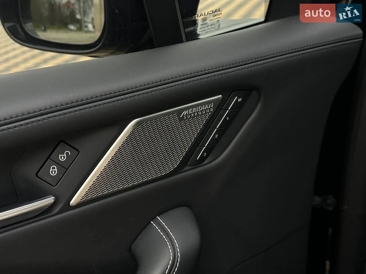 2019 Jaguar I-Pace - мініатюра 7