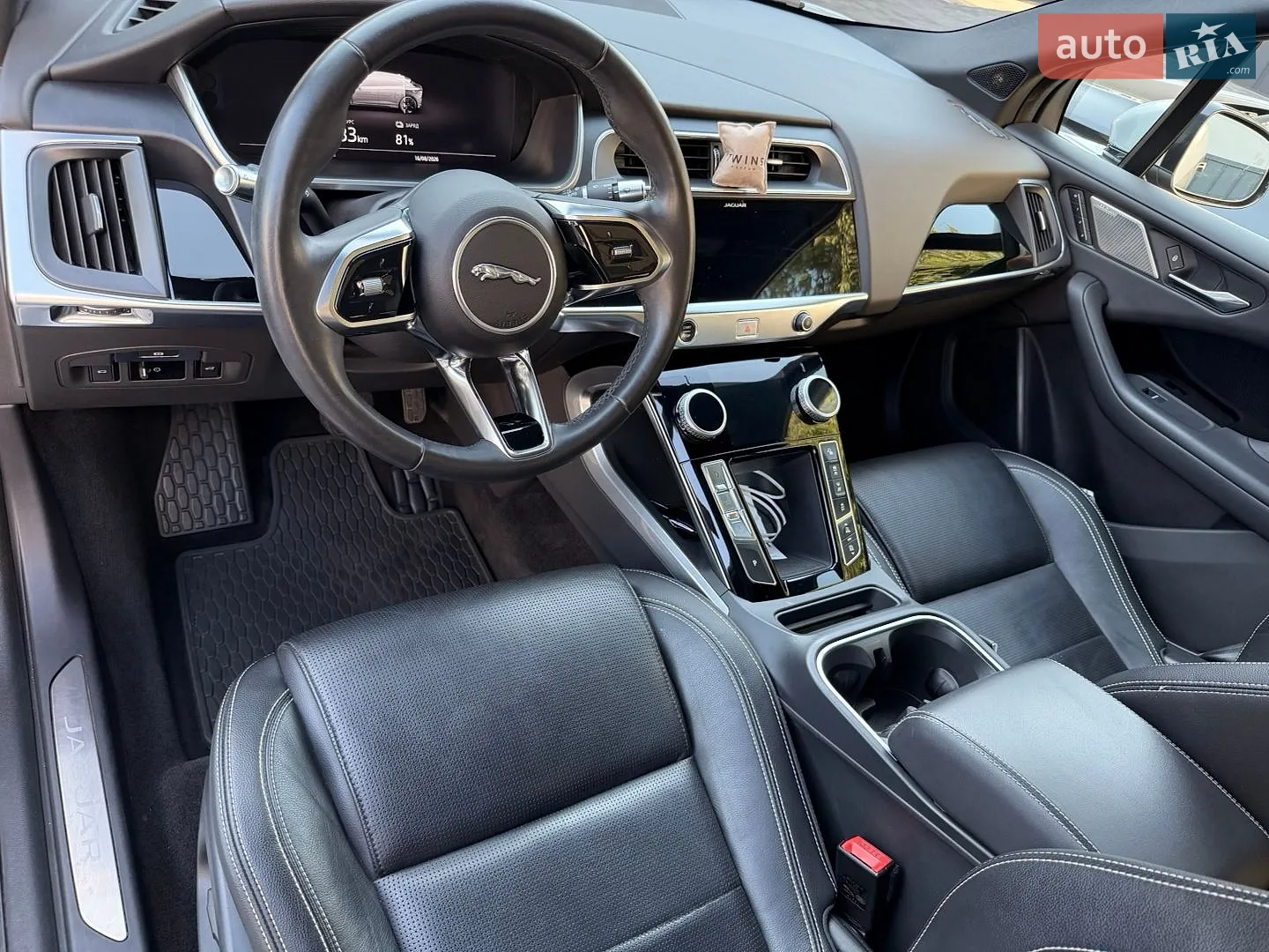2019 Jaguar I-Pace - мініатюра 4