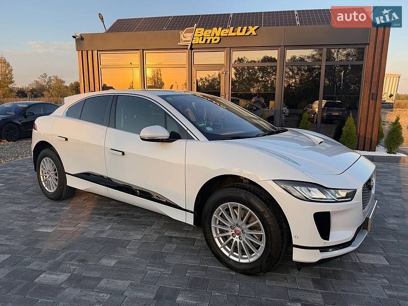 Jaguar I-Pace, photos from the listing