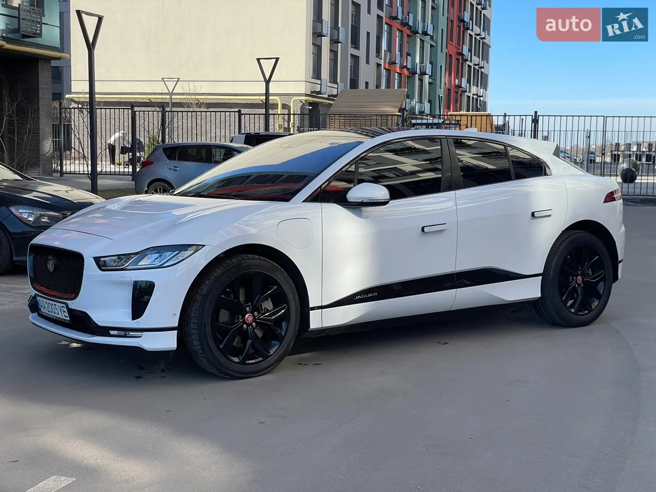 2019 Jaguar I-Pace - мініатюра 23