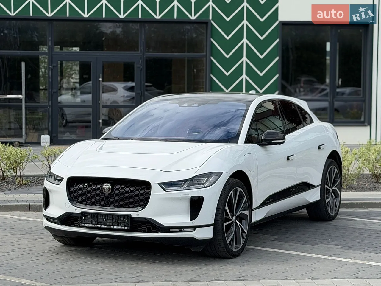 2019 Jaguar I-Pace - мініатюра 31