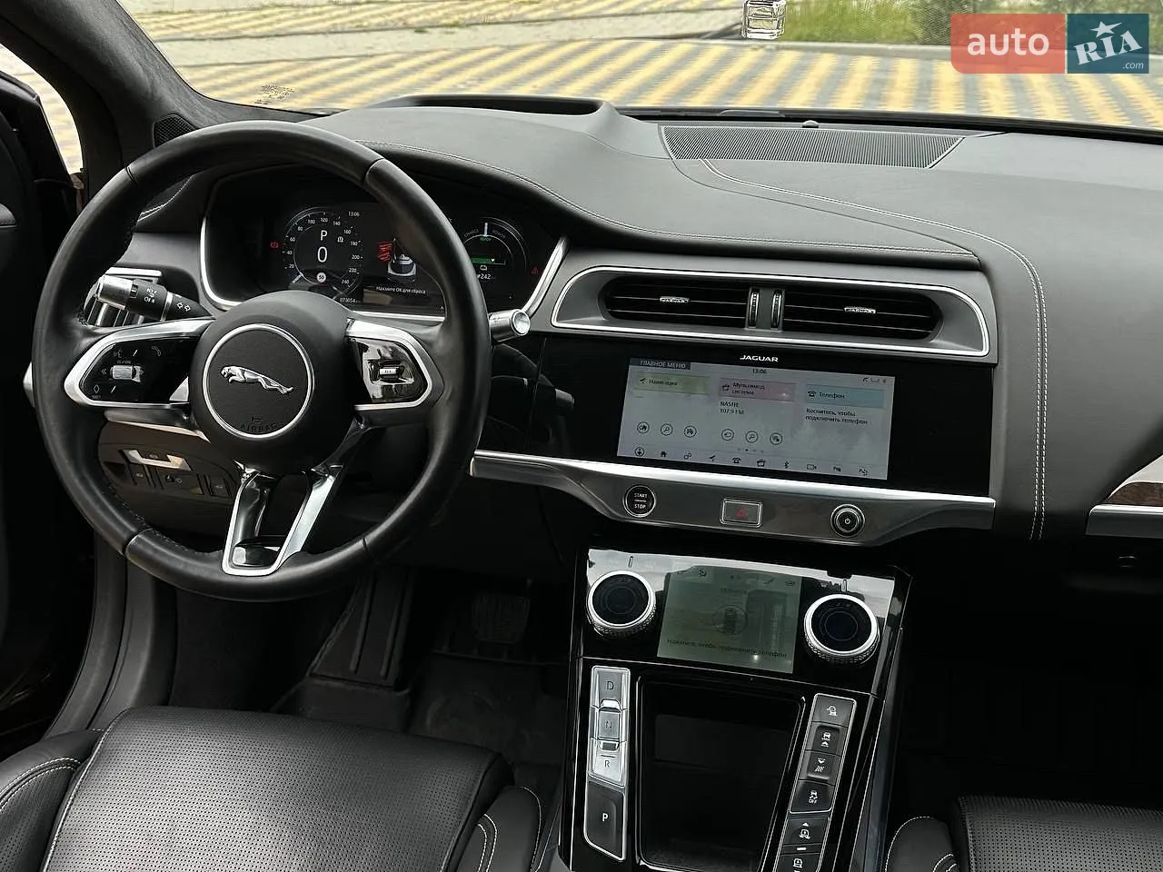 2019 Jaguar I-Pace - мініатюра 17