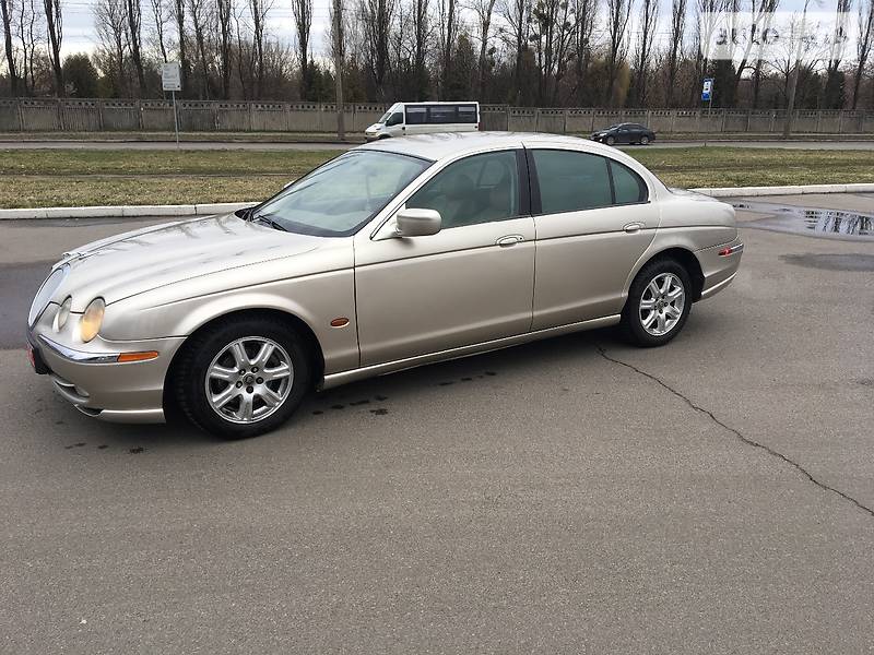 Седан Jaguar S-Type 2001 в Киеве