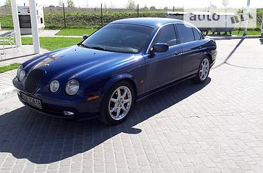 Седан Jaguar S-Type 2001 в Рівному