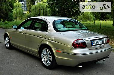 Седан Jaguar S-Type 2005 в Ровно