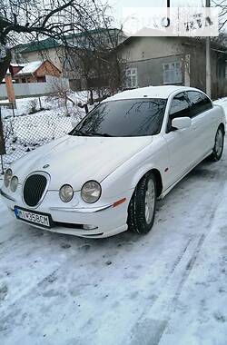 Седан Jaguar S-Type 1999 в Львове