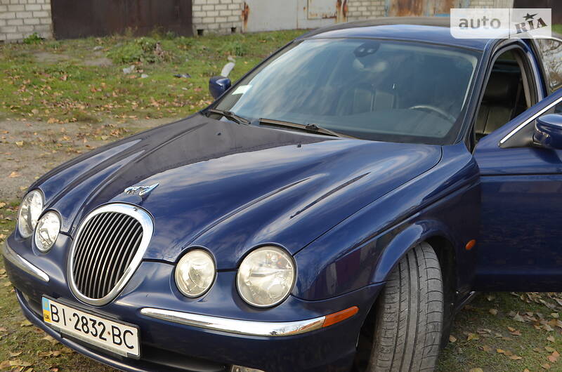Седан Jaguar S-Type 2001 в Кременчуге