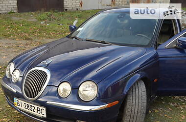 Седан Jaguar S-Type 2001 в Кременчуці