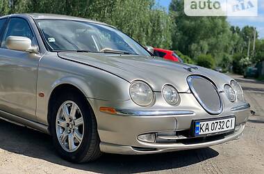 Седан Jaguar S-Type 2001 в Киеве