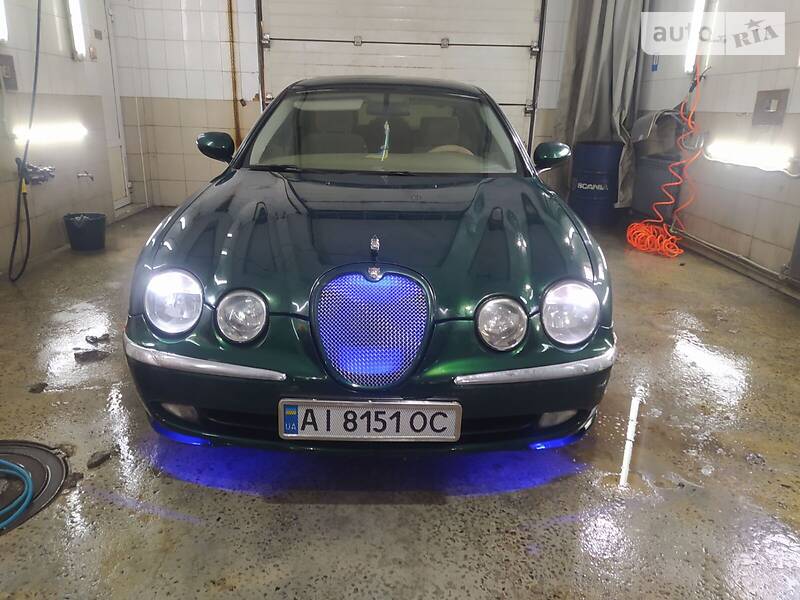 Седан Jaguar S-Type 2002 в Броварах
