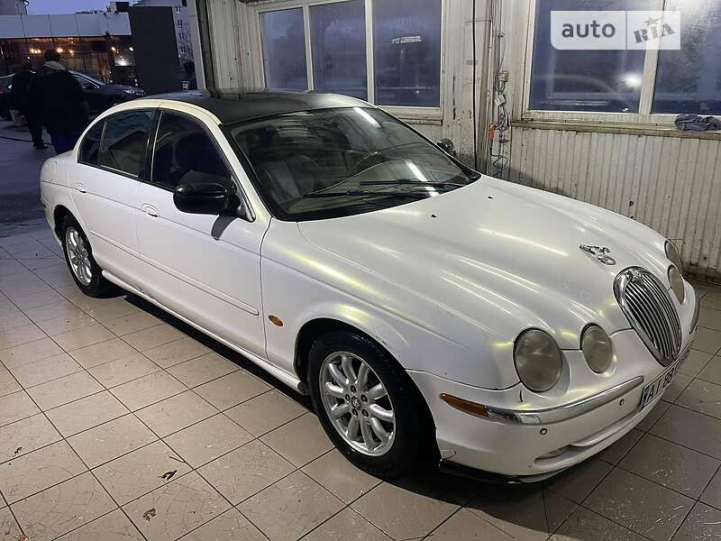 Седан Jaguar S-Type 1999 в Києві