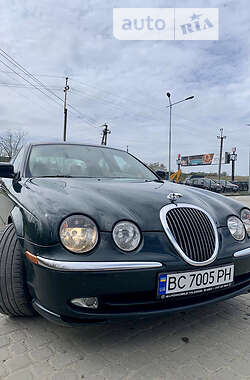 Седан Jaguar S-Type 2000 в Львові