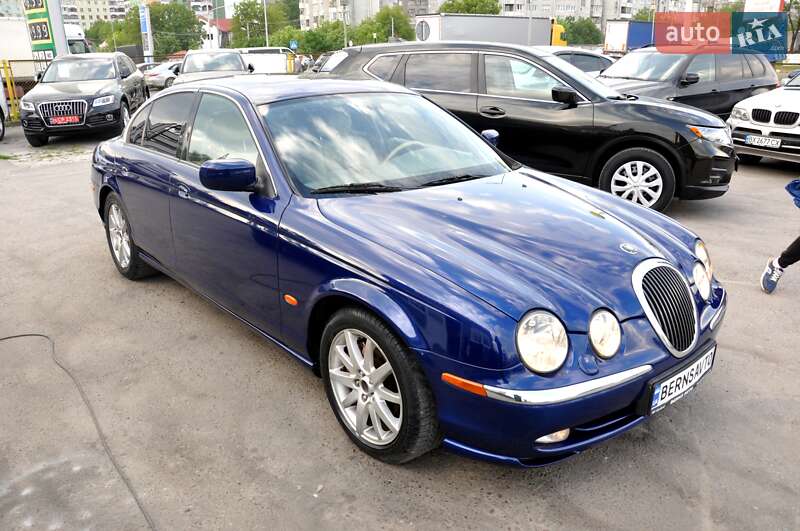 Седан Jaguar S-Type 2001 в Львові