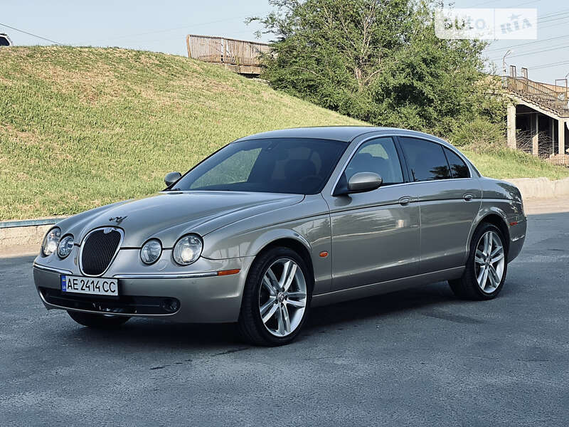 Седан Jaguar S-Type 2005 в Дніпрі