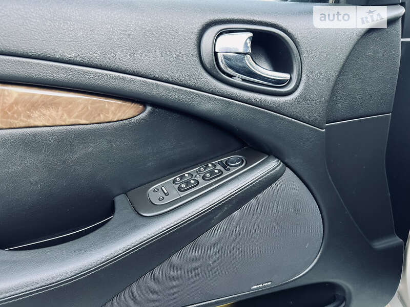 Седан Jaguar S-Type 2005 в Дніпрі