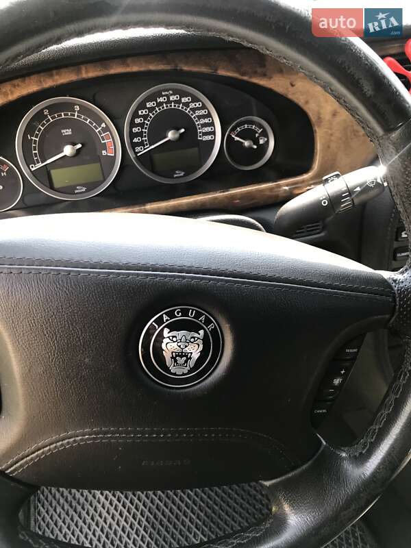 Седан Jaguar S-Type 2006 в Владимире