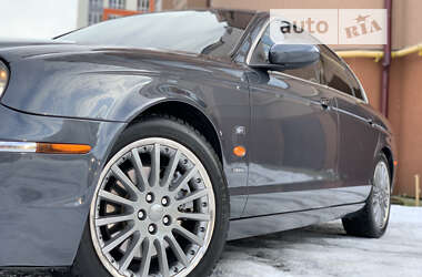 Седан Jaguar S-Type 2005 в 