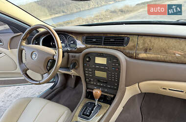 Седан Jaguar S-Type 2006 в 