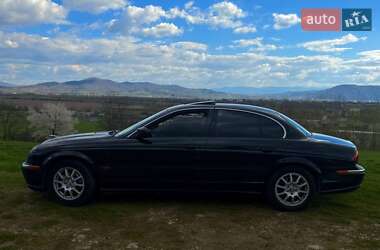 Седан Jaguar S-Type 2000 в 