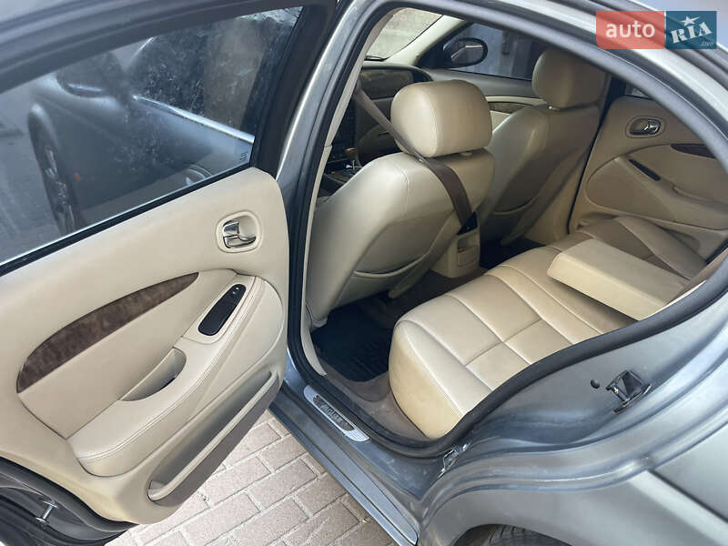 Седан Jaguar S-Type 2004 в Киеве