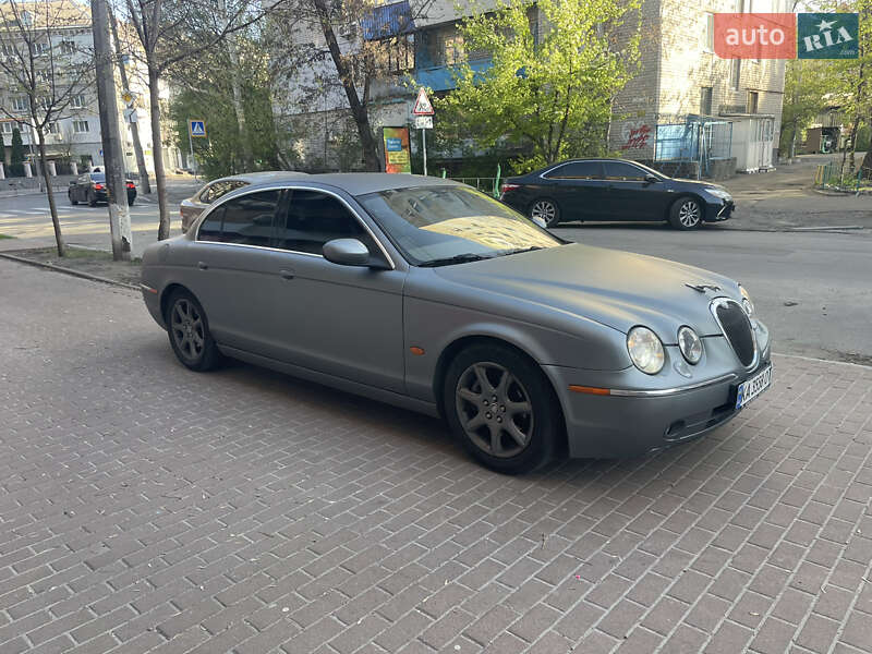 Седан Jaguar S-Type 2004 в Киеве