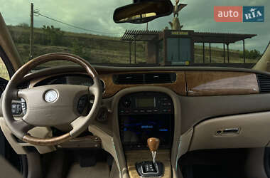 Седан Jaguar S-Type 2001 в 