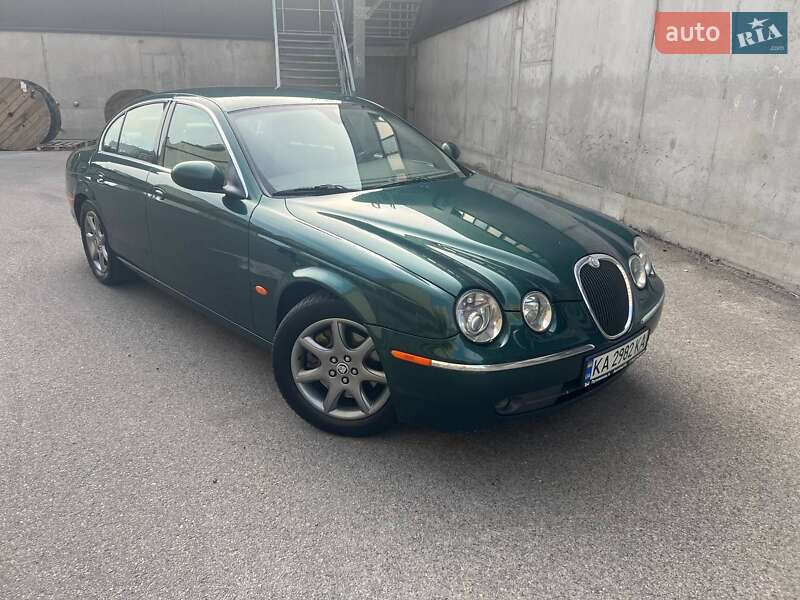Седан Jaguar S-Type 2004 в Киеве
