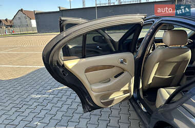Седан Jaguar S-Type 2005 в 