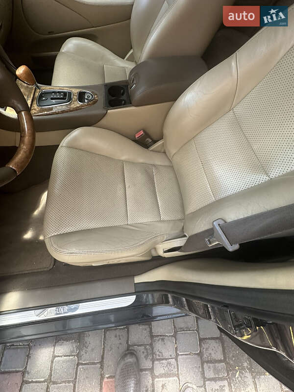 Седан Jaguar S-Type 2004 в Одессе