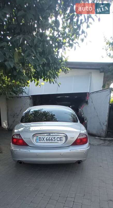 Седан Jaguar S-Type 2002 в Городке
