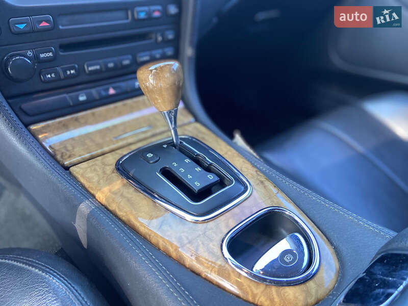 Седан Jaguar S-Type 2006 в Виннице
