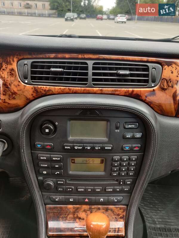 Седан Jaguar S-Type 2004 в Тернополе