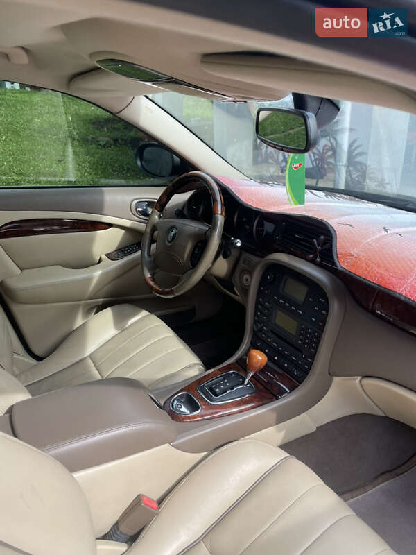 Седан Jaguar S-Type 2006 в Львове