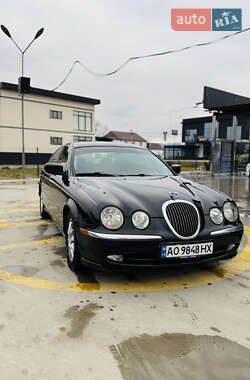 Седан Jaguar S-Type 2000 в Солотвині