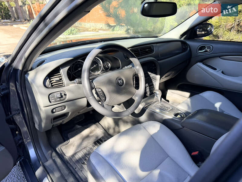 Седан Jaguar S-Type 2007 в Днепре