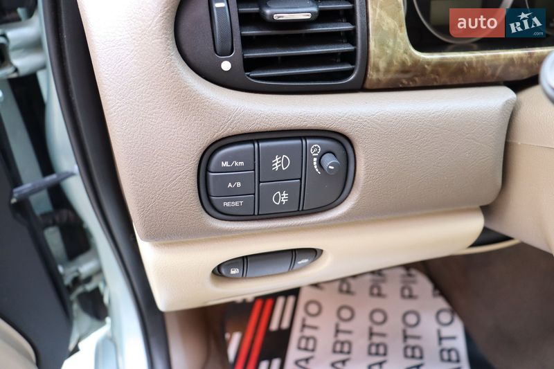 Седан Jaguar S-Type 2006 в Львове