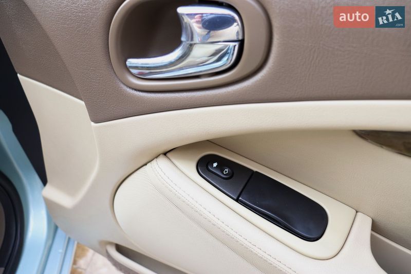 Седан Jaguar S-Type 2006 в Львове