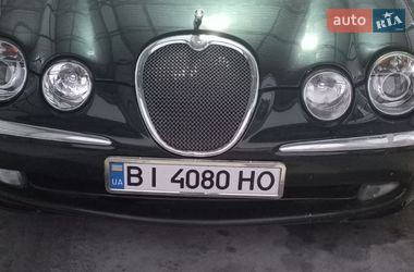 Седан Jaguar S-Type 2000 в Лубнах